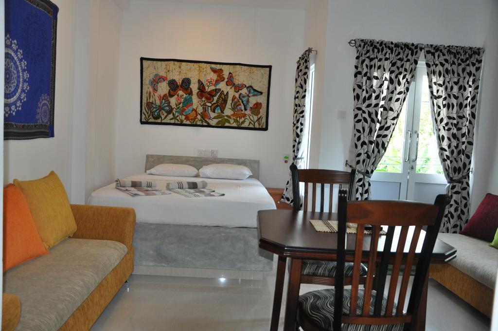 Bed and Breakfast The Fence Bentota Exterior foto